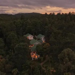 The Woods Resorts Wayanad Салтэн-Батери
